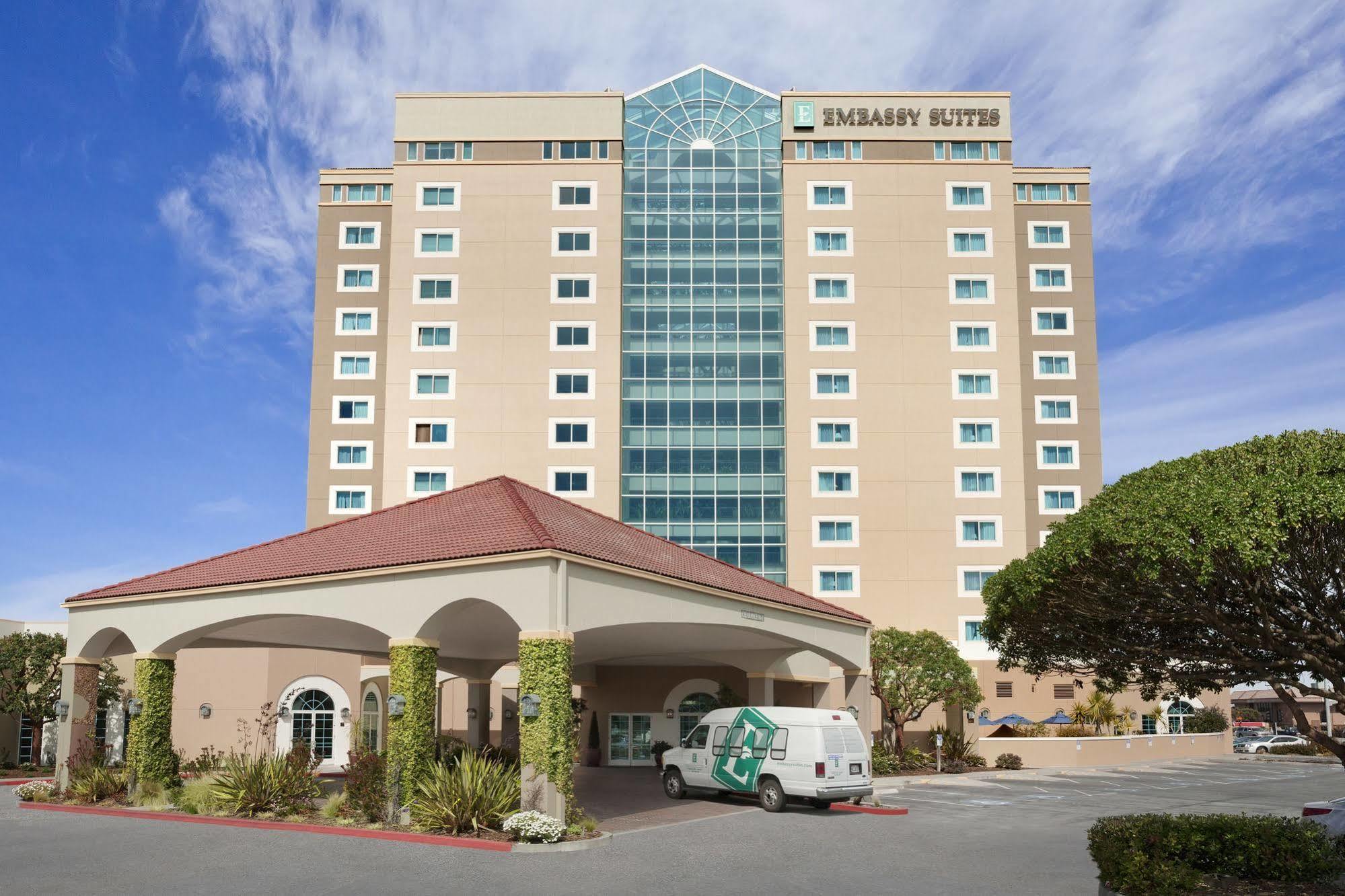 Embassy Suites By Hilton Monterey Bay Seaside Exterior foto